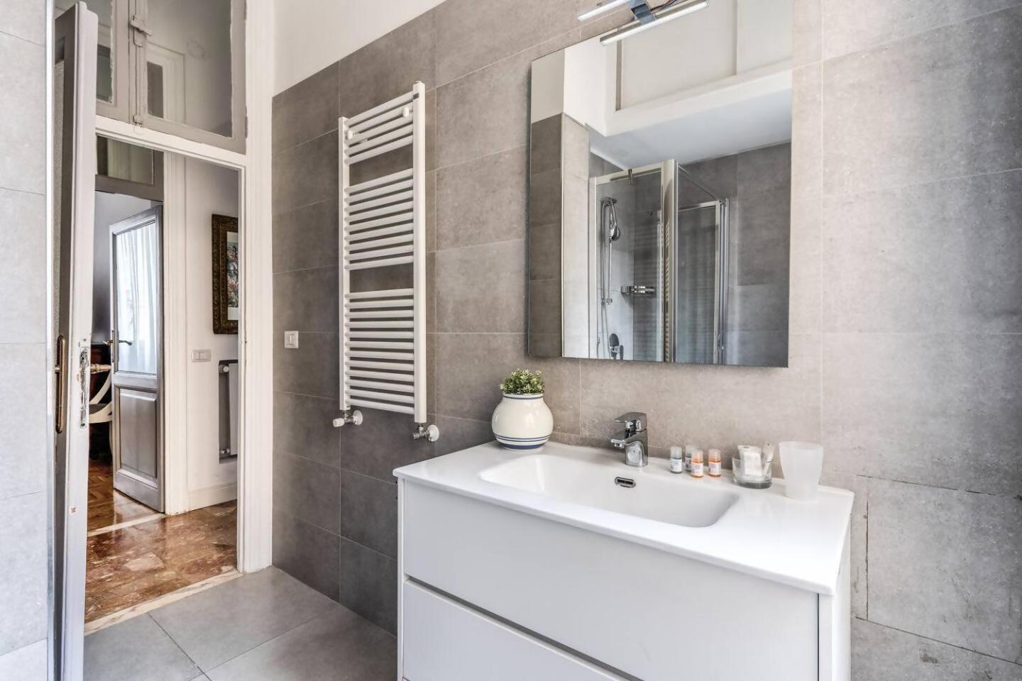 Lovely Renovated Flat By Vatican Rom Exterior foto