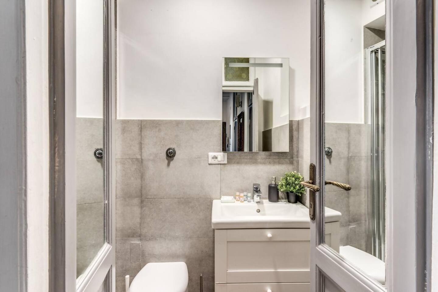 Lovely Renovated Flat By Vatican Rom Exterior foto